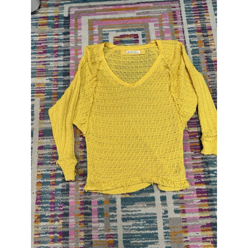 WE THE FREE Yellow Open Knit V Neck Lightweight Sweater Fringe Detail Size XS